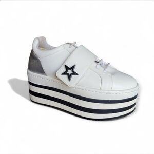 Twinset Leather platform Sneakers With Star Black And White Stripes 37 / 6.5